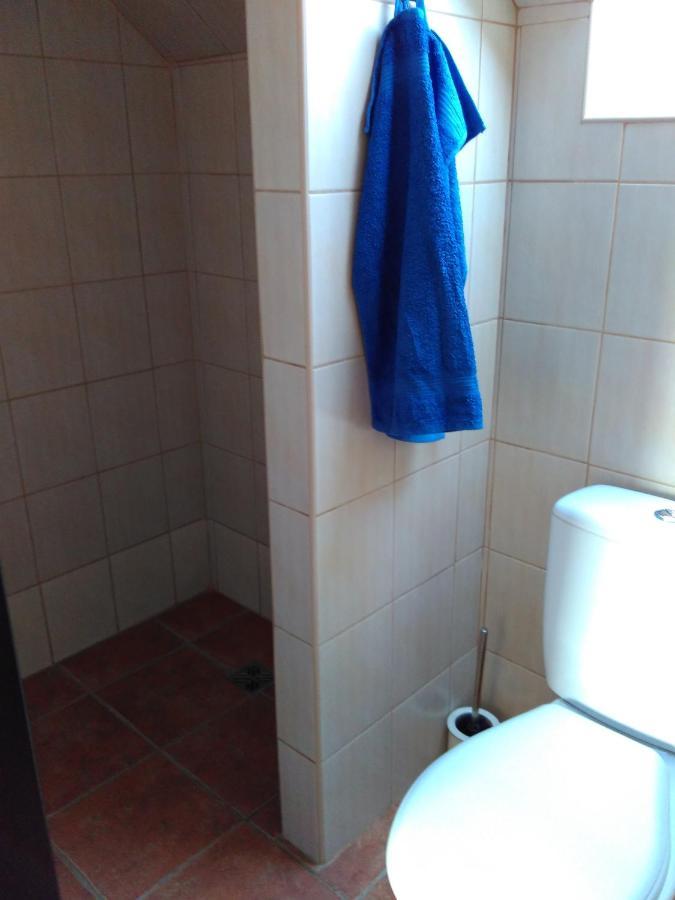 Apartman Na Farme U Koni Milesov Zewnętrze zdjęcie